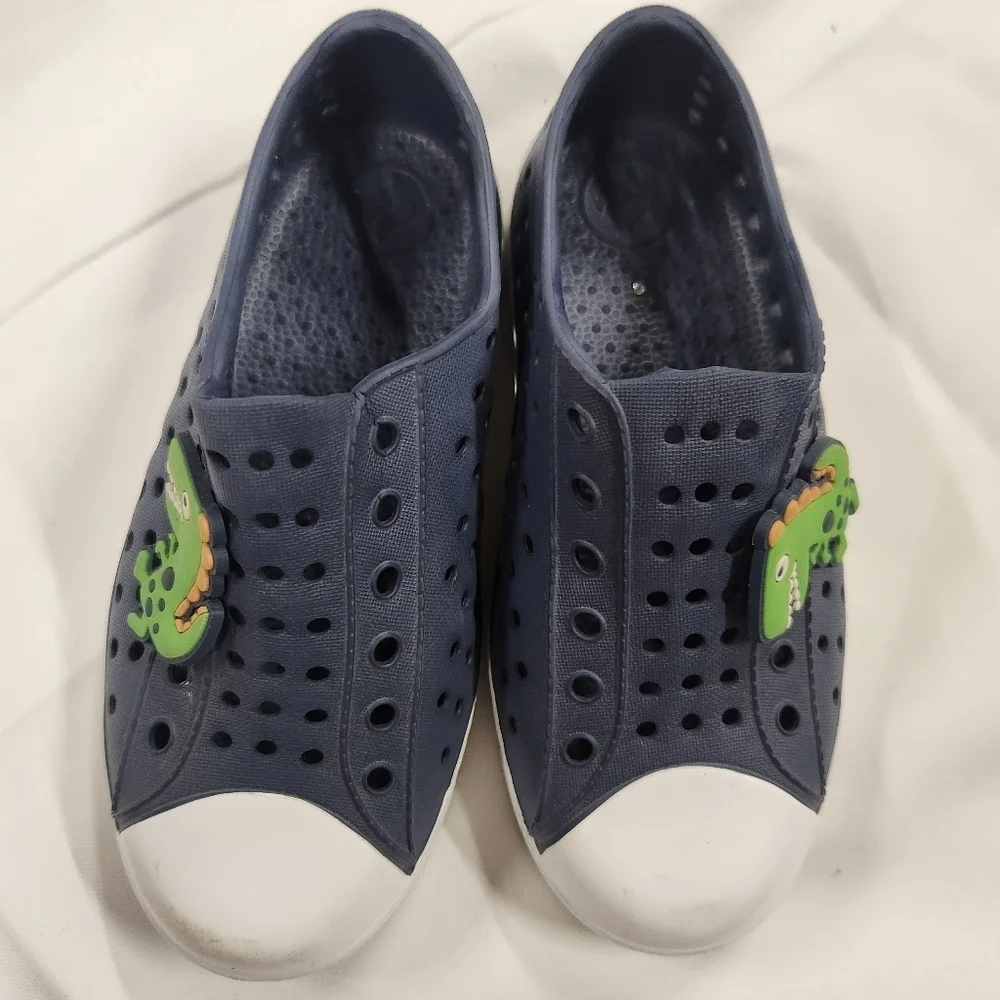 3/$25 Seannel Slip-On Shoes Sneaker Lightweight Breathable blue dinosaur Sz 9T